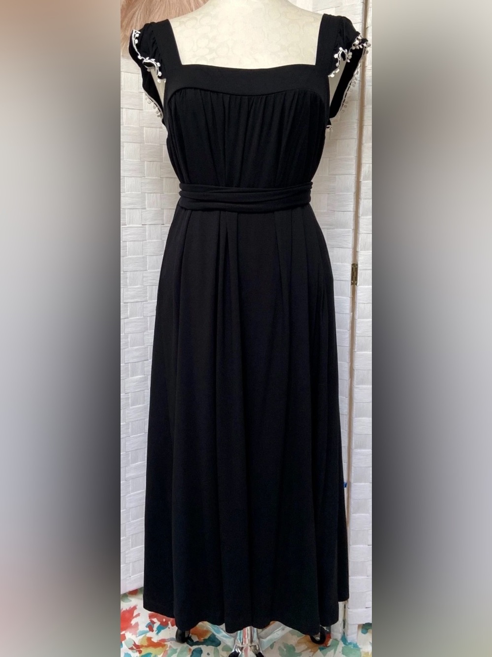 NWT LOFT Black Sleeveless Ruffle Lace Black White Midi Jersey Dress Size M